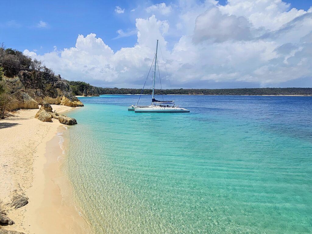 kuba-oriente-katamaran-rajska-wyspa