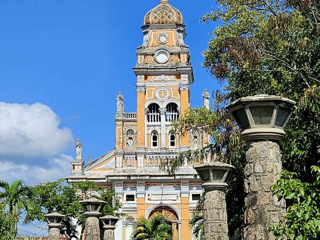 Kościół La Xalteva w Granadzie.