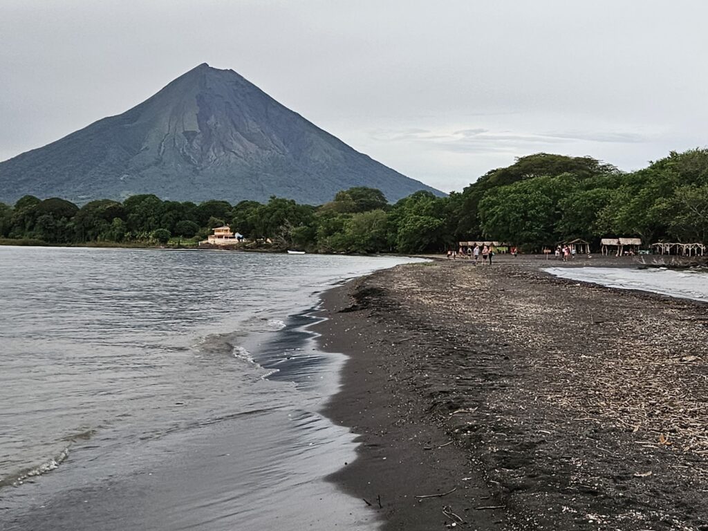 Spacer po Punta Jesus Maria na Wyspie Ometepe.