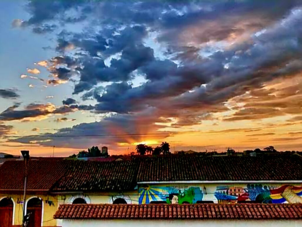 Zachód słońca z baru El Mirador w León.